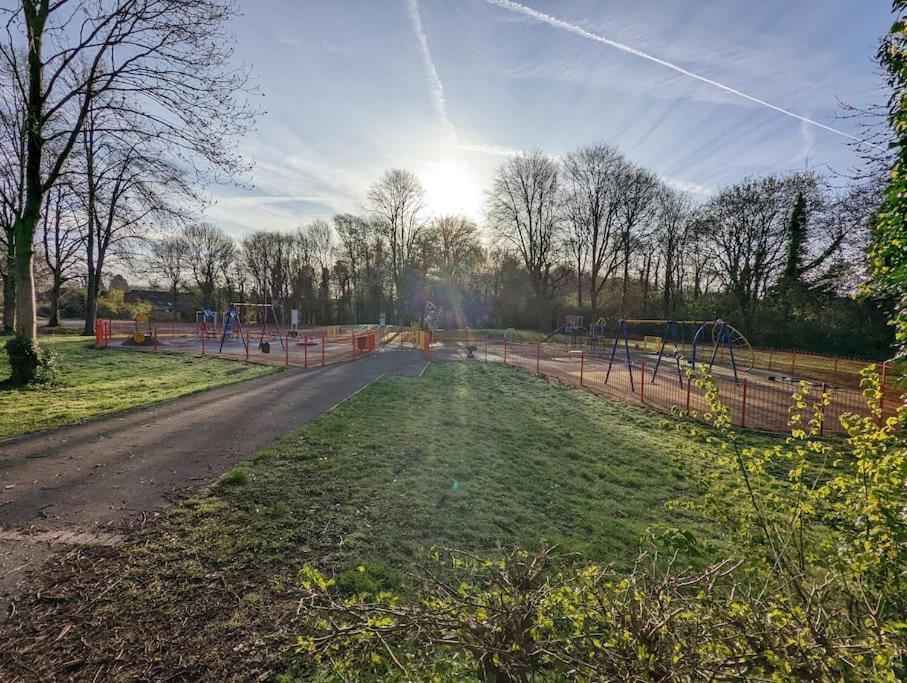 The Kilsyth,Detached Bungalow วอร์ริงตัน ภายนอก รูปภาพ